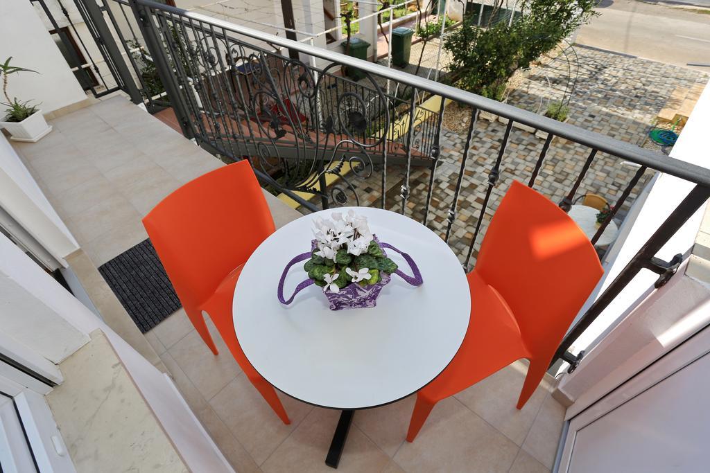 Apartments Maruna Self Check-In Zadar Exteriör bild