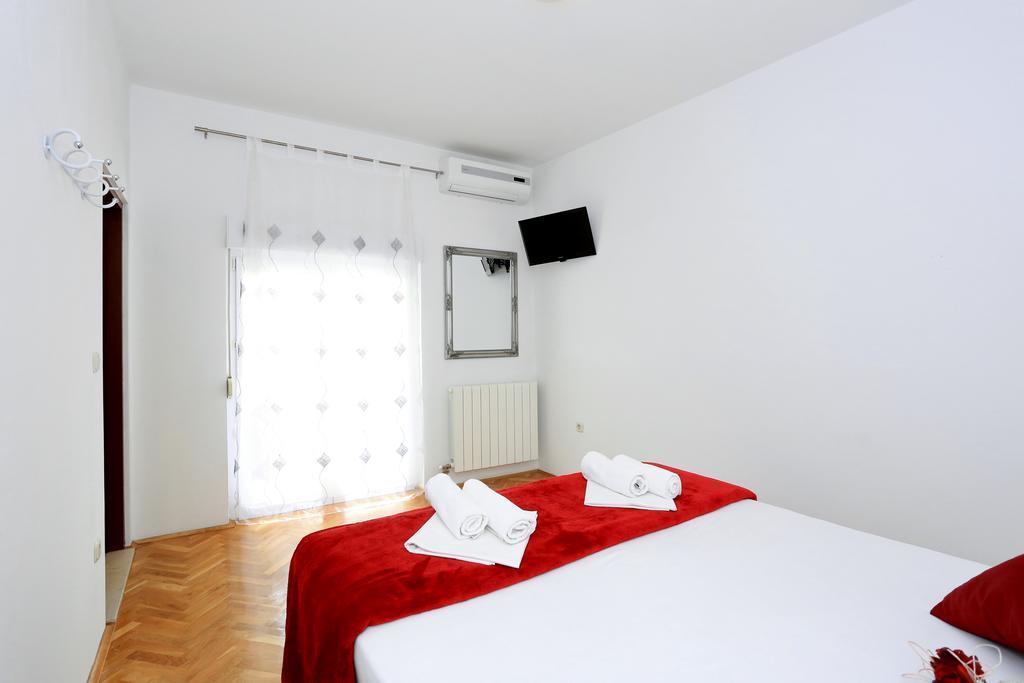 Apartments Maruna Self Check-In Zadar Exteriör bild
