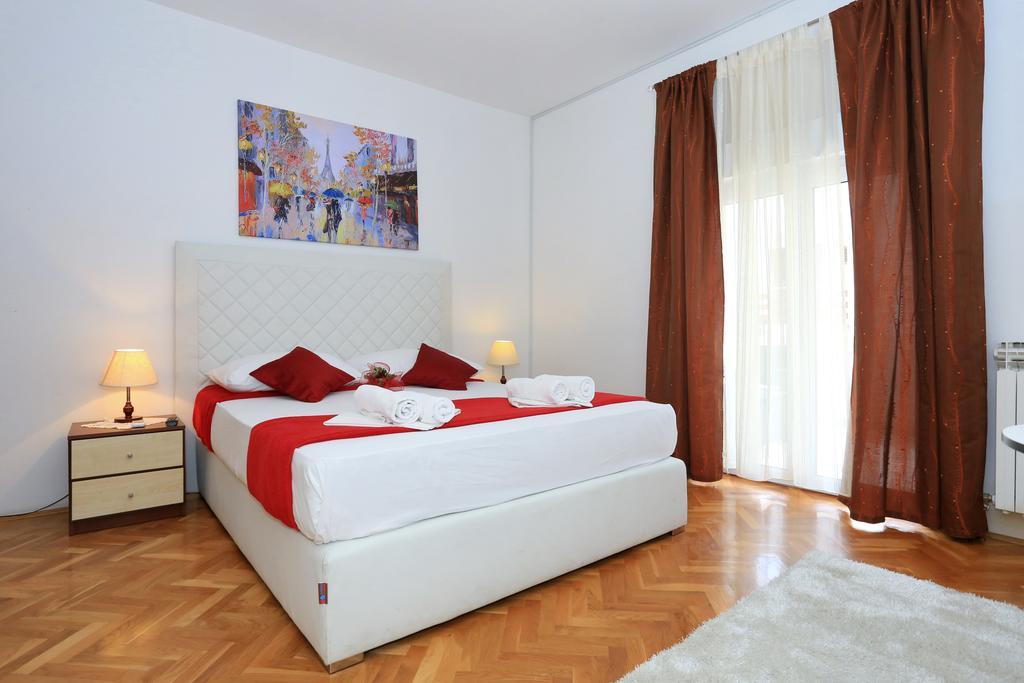 Apartments Maruna Self Check-In Zadar Exteriör bild